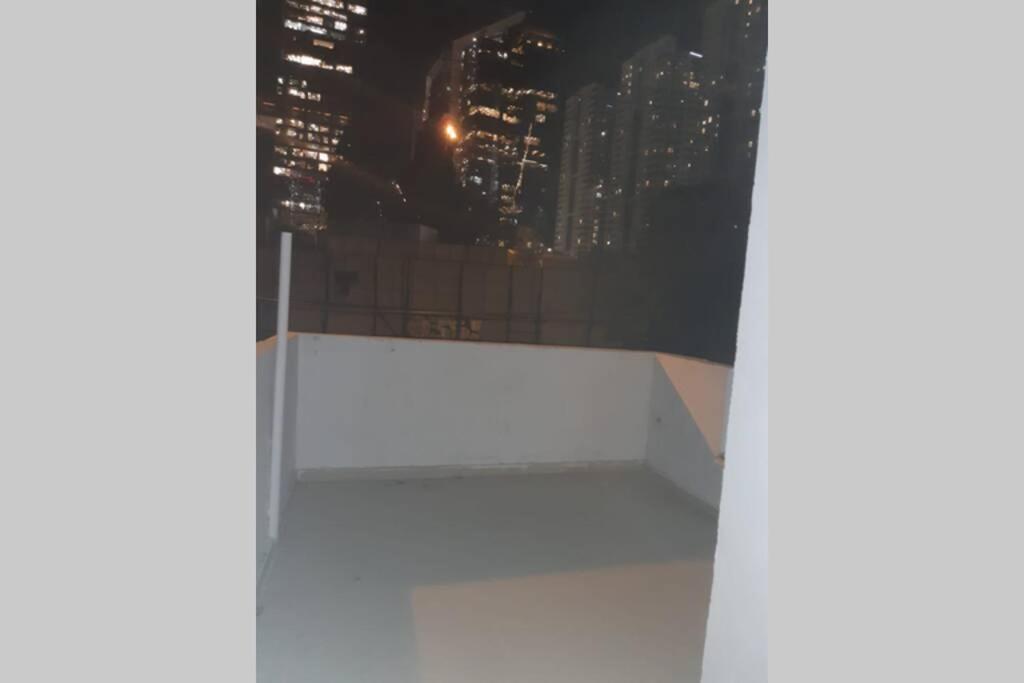Magnifique Studio Avec Grande Terasse A Tel Aviv Apartman Kültér fotó